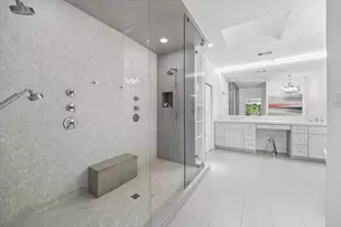 1804 N Memorial Way, Houston, TX 77007 - Photo 32