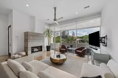 1804 N Memorial Way #A, Houston, TX 77007 - Photo 1