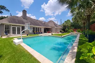 4401 Roseland St, Houston, TX 77006 - Photo 2