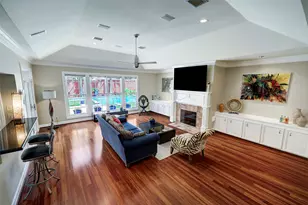 4401 Roseland St, Houston, TX 77006 - Photo 6