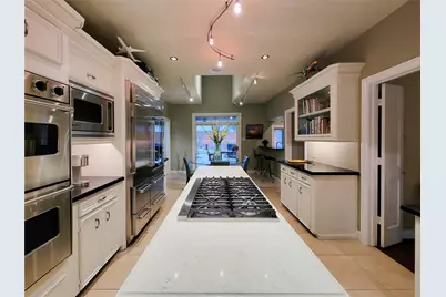 4401 Roseland Street, Houston, TX 77006 - Photo 18