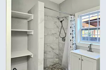 532 Bayshore Drive, La Porte, TX 77571 - Photo 10