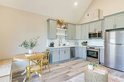 1411 30th Street, Galveston, TX 77550 - Photo 2