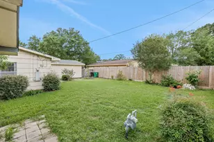 9526 Vogue Ln, Houston, TX 77080 - Photo 20