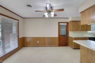 9526 Vogue Ln, Houston, TX 77080 - Photo 10