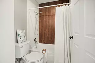 18206 Heritage Ln, Nassau Bay, TX 77058 - Photo 22