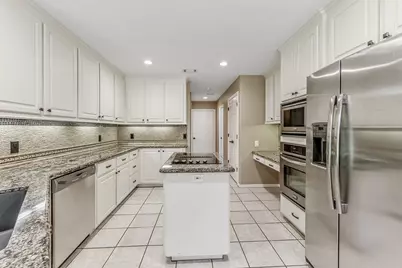 1916 Greentree Drive, Huntsville, TX 77340 - Photo 12