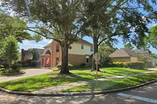 18302 Longmoor Dr, Houston, TX 77084 - Photo 4