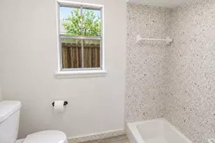 10710 Sandy Shoals Dr, Houston, TX 77071 - Photo 20