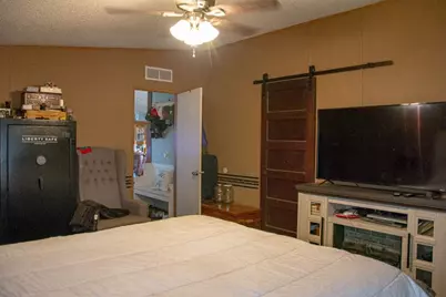 1766 Fm 2104, Paige, TX 78659 - Photo 14