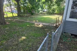 74 Co Rd 2415, Hull, TX 77564 - Photo 14