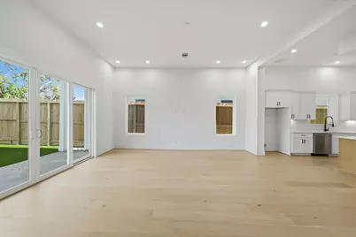 406 E 28th Street, Houston, TX 77008 - Photo 8