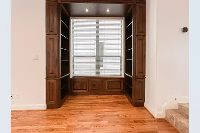 1727 Stacy Crest, Houston, TX 77008 - Photo 8