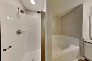 5006 Natchez Ridge Ct, Katy, TX 77449 - Photo 10