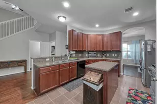 20407 Horsetail Falls Dr, Tomball, TX 77375 - Photo 8