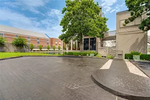 2023 Gentryside Dr, Houston, TX 77077 - Photo 2