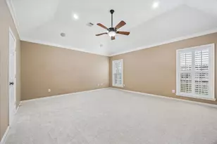 9323 Olathe St, Houston, TX 77055 - Photo 18