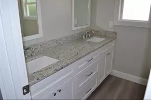 14923 Perthshire Rd, Houston, TX 77079 - Photo 16