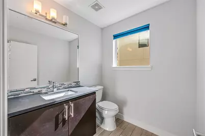 802 W Drew Street, Houston, TX 77006 - Photo 18