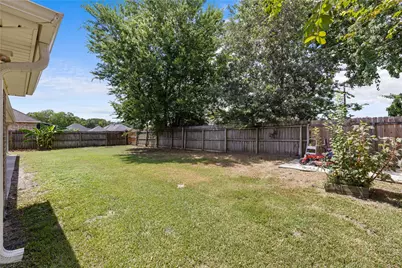 9680 N Nevada Street, Beaumont, TX 77707 - Photo 18