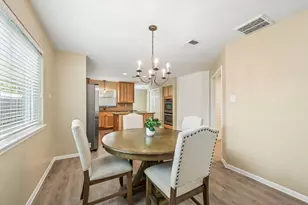 11410 Overbrook Ln, Houston, TX 77077 - Photo 14