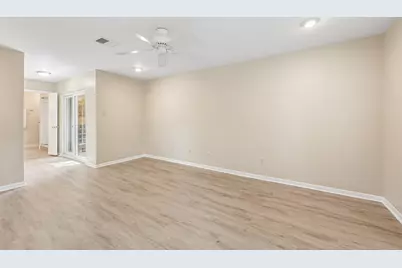 11410 Overbrook Lane, Houston, TX 77077 - Photo 16