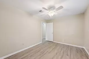 11410 Overbrook Ln, Houston, TX 77077 - Photo 22