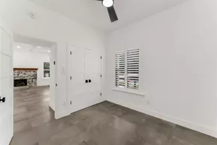 402 Hunt St, Houston, TX 77003 - Photo 32