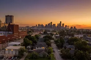 402 Hunt St, Houston, TX 77003 - Photo 2