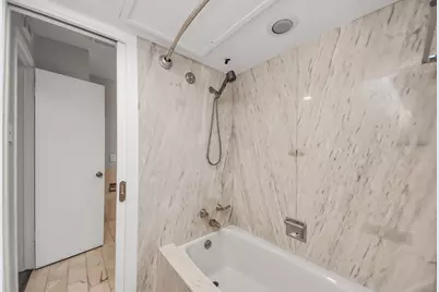 505 Westcott Street #207, Houston, TX 77007 - Photo 6