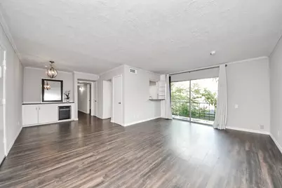 505 Westcott Street #207, Houston, TX 77007 - Photo 2