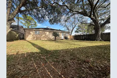 3130 Balzar Drive, Dickinson, TX 77539 - Photo 2