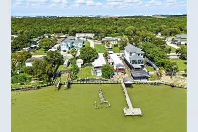 2938 Bay Oaks Harbor Drive, Baytown, TX 77523 - Photo 26