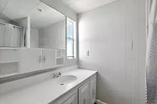 2938 Bay Oaks Harbor Dr, Baytown, TX 77523 - Photo 18