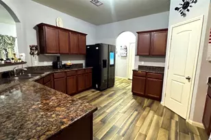 10919 Panther Ct, Houston, TX 77099 - Photo 4