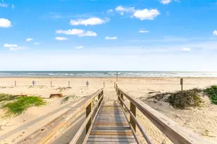 113 Mar Vista Ct, Surfside Beach, TX 77541 - Photo 4