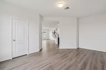 5619 Sanderling Circle, Hitchcock, TX 77563 - Photo 14