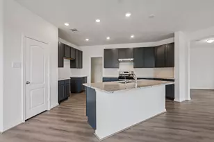 5619 Sanderling Cir, Hitchcock, TX 77563 - Photo 10