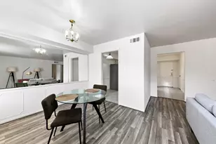 361 N Post Oak Ln, Houston, TX 77024 - Photo 8