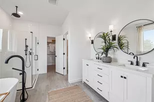 12318 Old Fashion Cir, Mont Belvieu, TX 77535 - Photo 22