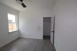 12318 Old Fashion Cir, Mont Belvieu, TX 77535 - Photo 12
