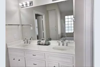 3730 Main Poplar Dr, Houston, TX 77025 - Photo 10