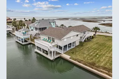 4231 Jolly Roger Road, Jamaica Beach, TX 77554 - Photo 1