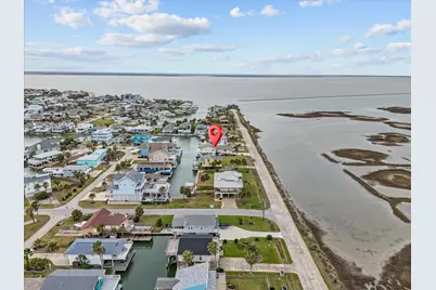 4231 Jolly Roger Road, Jamaica Beach, TX 77554 - Photo 4