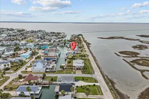4231 Jolly Roger Rd, Jamaica Beach, TX 77554 - Photo 4