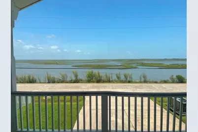4231 Jolly Roger Road, Jamaica Beach, TX 77554 - Photo 18