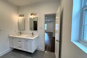 1919 Fulton St, Houston, TX 77009 - Photo 12