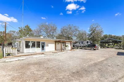 511 W Main Street, Weimar, TX 78962 - Photo 12