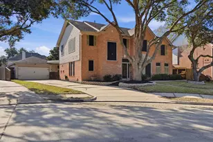 3234 Pleasant Cove Ct, Houston, TX 77059 - Photo 2