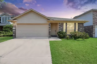 1928 Woodland Hills Drive, Missouri City, TX 77489 - Photo 1